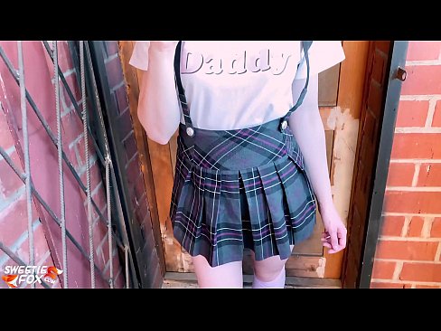 ❤️ Школачы Сосут анын Дик терең жана трахает ордуна класстар. ❤️❌ Анальный видео боюнча бизде ❌
